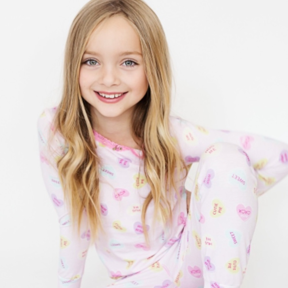 Girls: 20% Off!
